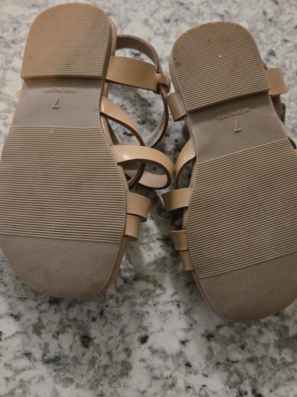 Old Navy Tan Strappy Kids Sandals - Picture 4 of 5